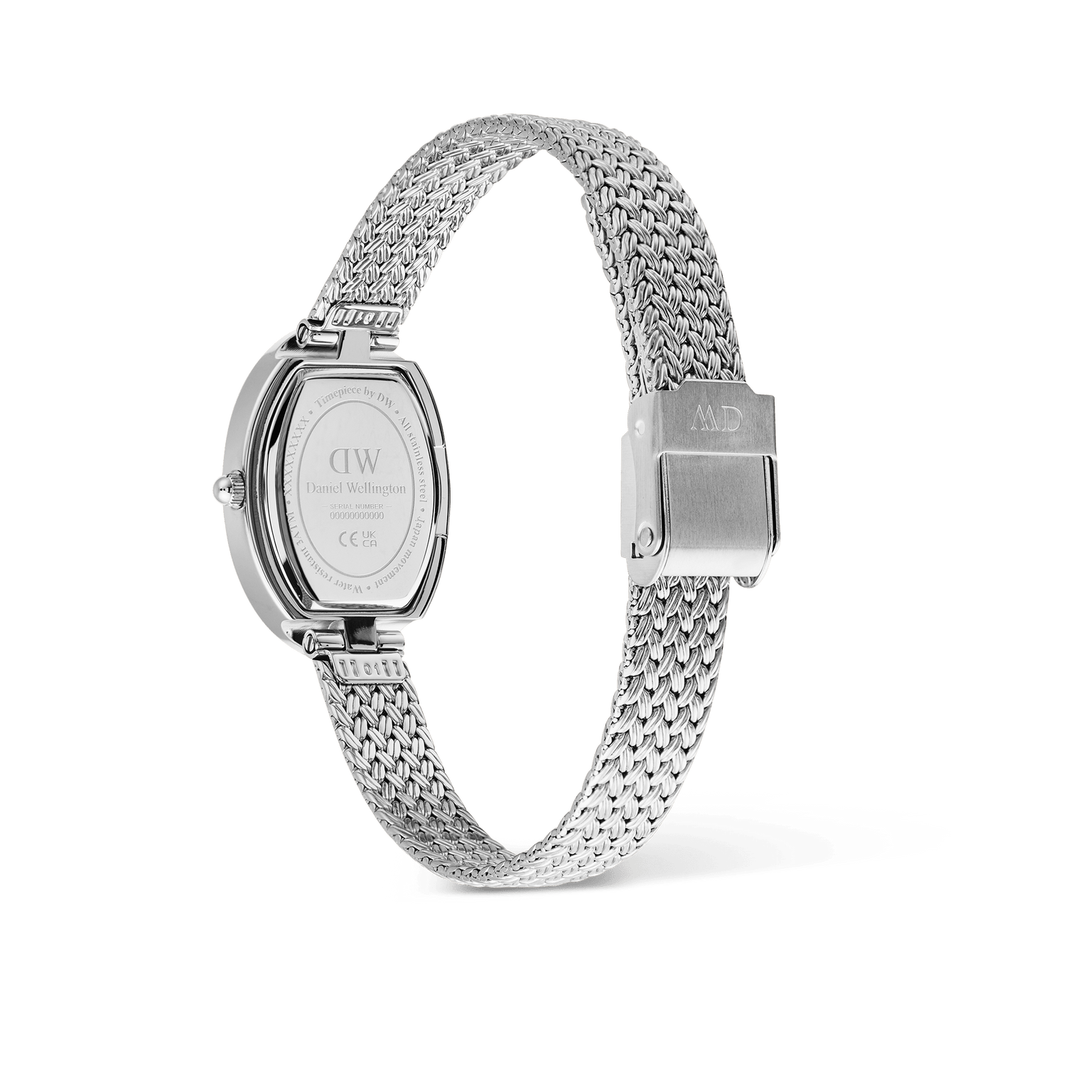 Juliette Braided Mesh White Sunray Silverの裏蓋側からの画像です。Daniel Wellingtonのロゴが刻印されたケースバックや、ヘリンボーン編みのメッシュストラップの立体感のある編み目、ロゴ入りの折りたたみ式クラスプのディテールがご覧いただけます。