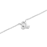 しし座のシンボルをクリスタルで表現したCrystal Zodiac Chain Necklace Silverのペンダント部分を拡大した画像です。一粒ずつ丁寧に留められたクリスタルがしし座の曲線を描き、シルバーチェーンとともに白い背景に映えています。
