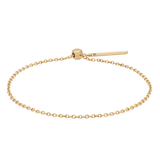 Daniel WellingtonのCharms Chain Bracelet Gは、細身のゴールドオーバルチェーンにスライド式の留め具とバーが付いたシンプルなデザインです。