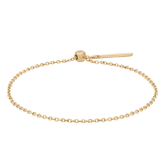 Daniel WellingtonのCharms Chain Bracelet Gは、細身のゴールドオーバルチェーンにスライド式の留め具とバーが付いたシンプルなデザインです。