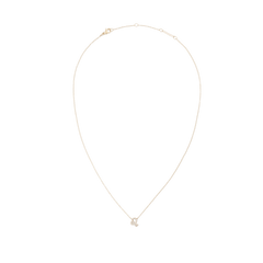 白い背景に置かれたCrystal Zodiac Chain Necklace Goldの俯瞰画像です。ロブスタークラスプやアジャスターチェーンを含むネックレス全体のシルエットと、クリスタルでデザインされた星座ペンダントの配置がわかる写真です。