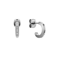 Daniel WellingtonのElan Earringsは、シルバーのペアピアスです。小ぶりなCシェイプのフープデザインで、側面にはブランドロゴが刻印されています。ポリッシュ仕上げのステンレススチール製で、正面と横からの2つのアングルでご覧いただけます。