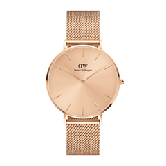 Daniel Wellington Petite Unitone ローズゴールドの正面画像。サンレイ仕上げのローズゴールド文字盤に、同色のバーインデックスと針、そしてローズゴールドのメッシュストラップを合わせた、ワントーンの女性向け腕時計です。