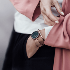 Petite Melrose - Women's mesh strap watch in Rose Gold | DW