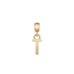Daniel WellingtonのLetter Charm Goldは、アルファベットの「T」をモチーフにしたデザインです。水平と垂直の直線で構成されたシンプルなフォルムが特徴で、ポリッシュ仕上げのゴールドが上品な輝きを放ちます。