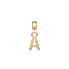 Daniel Wellington Letter Charm Goldのアルファベット「A」は、ポリッシュ仕上げのゴールドカラーで、ベイル付きのコンパクトなデザインです。